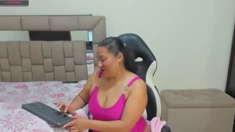 nyomi browm online show from 02/16/25, 04:31