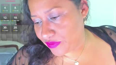nyomi browm online show from 12/16/25, 10:31