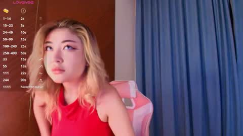 nyomi_moon online show from 07/19/26, 08:34