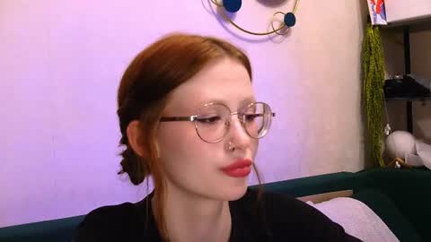 nyra_thira online show from 06/16/26, 12:46