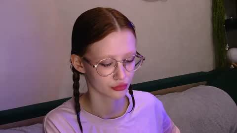 nyra_thira online show from 07/06/26, 01:02