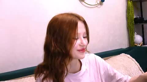 nyra_thira online show from 07/16/26, 01:33