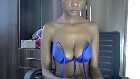 nyverra online show from 05/19/26, 06:09