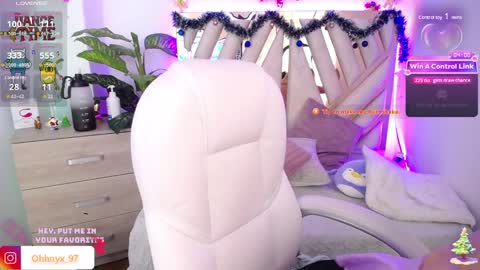 Alex   .    online show from 12/13/24, 08:30