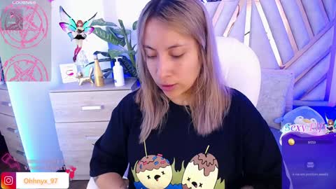 Alex   .    online show from 01/19/25, 08:09