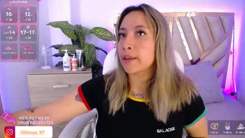 Alex   .    online show from 03/12/25, 08:41