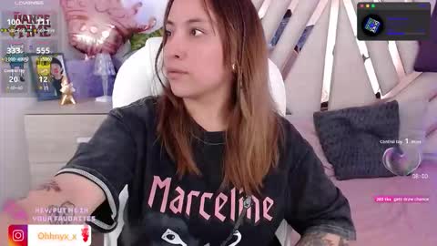 Alex   .    online show from 09/11/25, 01:49