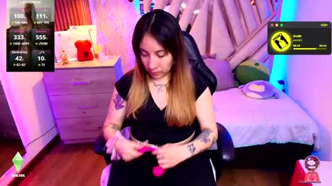 Alex   .    online show from 06/04/26, 02:17