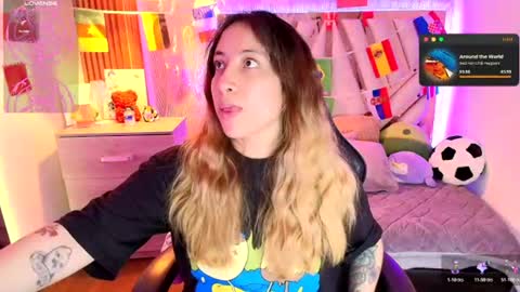 Alex   .    online show from 06/23/26, 03:04
