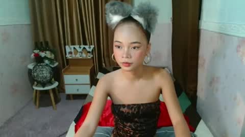 Snapshot of nyx_huntrix27 chatting on 10/10/25, 10:36 nyx online show from 10/10/25, 10:36