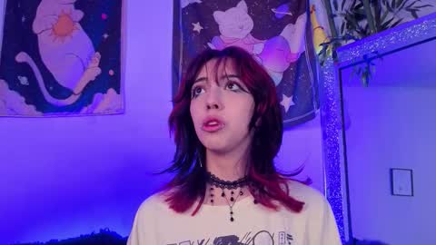 Snapshot of nyx_nayla chatting on 11/09/25, 01:53 online show from 11/09/25, 01:53