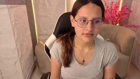 Snapshot of nyx_tamy_tx chatting on 09/27/25, 12:54 Online 800 to 1400 online show from 09/27/25, 12:54