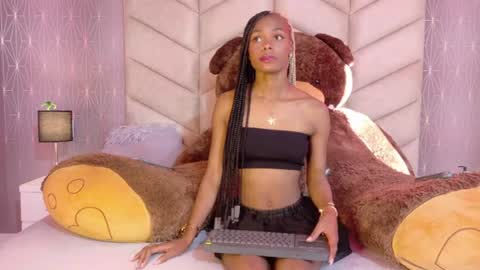 nyxvelvet1 online show from 07/06/26, 12:02