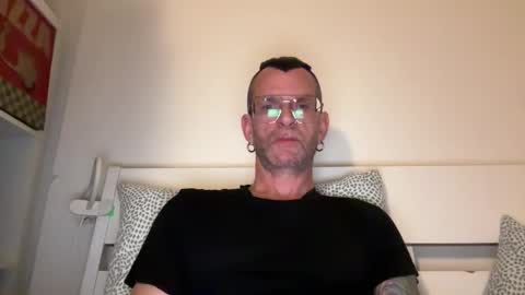 Snapshot of o_johnny_deep_o chatting on 03/11/26, 10:38 Jonathan Deep online show from 03/11/26, 10:38
