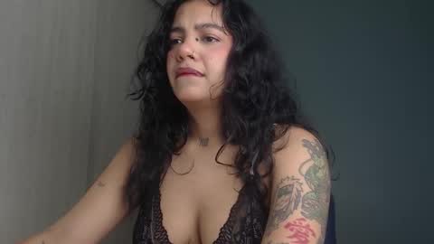 Snapshot of obeyval chatting on 11/08/25, 12:00 Vale online show from 11/08/25, 12:00