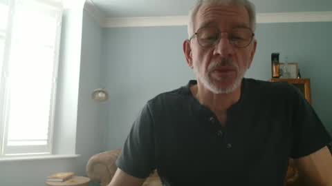 Snapshot of obliox175 chatting on 12/02/24, 01:13 Obliox online show from 12/02/24, 01:13