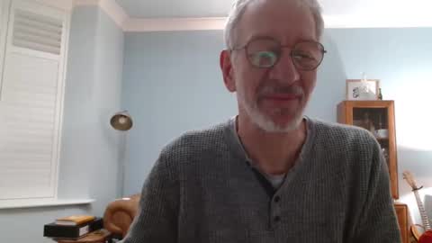 Snapshot of obliox175 chatting on 12/13/24, 07:43 Obliox online show from 12/13/24, 07:43