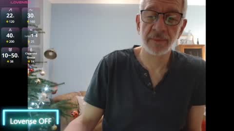 Snapshot of obliox175 chatting on 12/19/24, 12:45 Obliox online show from 12/19/24, 12:45