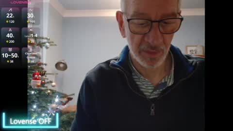 Snapshot of obliox175 chatting on 12/20/24, 03:42 Obliox online show from 12/20/24, 03:42