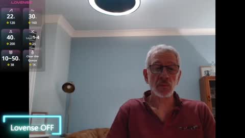 Snapshot of obliox175 chatting on 01/06/25, 06:10 Obliox online show from 01/06/25, 06:10