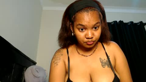 obsidianrose_ online show from 06/08/26, 03:40