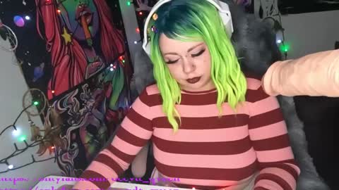 occvlt qveen online show from 12/10/24, 12:50