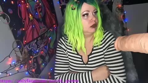 occvlt qveen online show from 12/22/24, 08:27