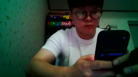 Snapshot of ochro_e chatting on 12/15/25, 09:46 ochro_e online show from 12/15/25, 09:46