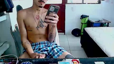 Snapshot of ocsanis69 chatting on 01/13/26, 06:57 Cris online show from 01/13/26, 06:57