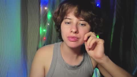 Snapshot of octopussy69x chatting on 09/18/25, 04:20 Evie online show from 09/18/25, 04:20