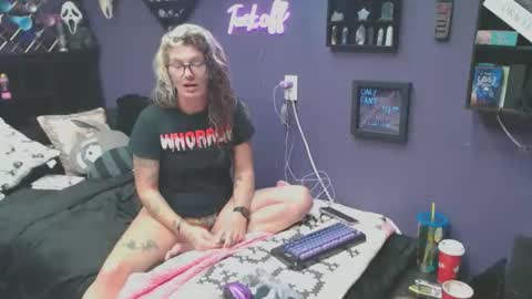 Oddy With A Body online show from 10/24/25, 05:37