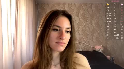 Snapshot of odelinabain chatting on 09/25/25, 09:57 Mia online show from 09/25/25, 09:57