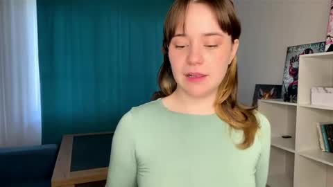 Snapshot of odellabowman chatting on 05/18/26, 07:03 Night Odella Bowman Julia online show from 05/18/26, 07:03