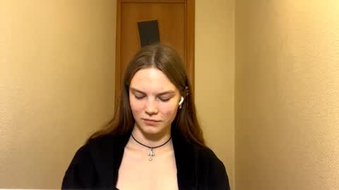 Aneta Bruno online show from 09/09/25, 04:17