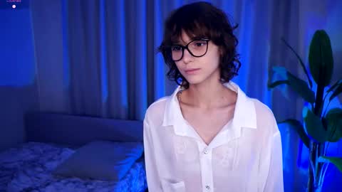 Thea online show from 10/04/25, 07:01