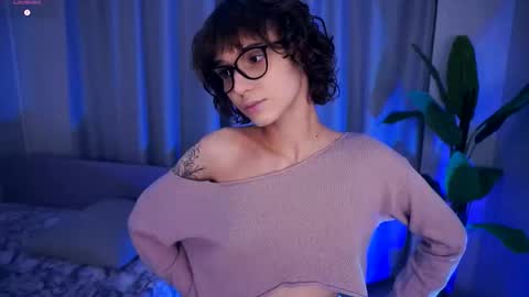 Thea online show from 10/29/25, 07:04