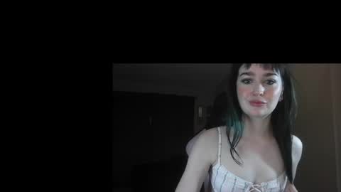 Snapshot of odetteraine chatting on 04/17/26, 08:12 Odette online show from 04/17/26, 08:12