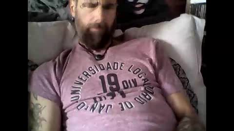 Snapshot of oedipe666 chatting on 01/07/26, 02:41 oedipe666cam online show from 01/07/26, 02:41