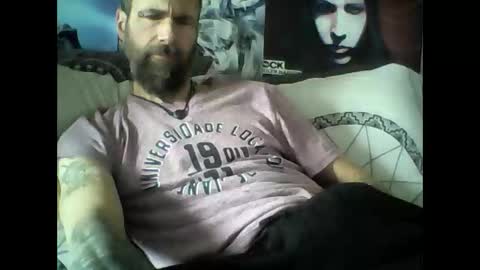 Snapshot of oedipe666 chatting on 01/16/26, 01:15 oedipe666cam online show from 01/16/26, 01:15