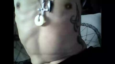 Snapshot of oedipe666 chatting on 02/19/26, 01:07 oedipe666cam online show from 02/19/26, 01:07