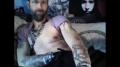 Snapshot of oedipe666 chatting on 02/21/26, 03:57 oedipe666cam online show from 02/21/26, 03:57