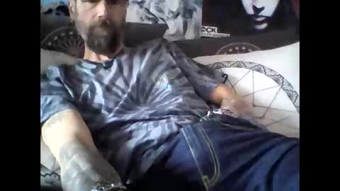 Snapshot of oedipe666 chatting on 03/12/26, 02:01 oedipe666cam online show from 03/12/26, 02:01