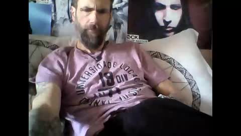 Snapshot of oedipe666 chatting on 04/07/26, 12:49 oedipe666cam online show from 04/07/26, 12:49