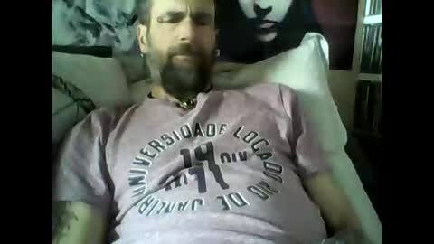 Snapshot of oedipe666 chatting on 04/09/26, 01:05 oedipe666cam online show from 04/09/26, 01:05