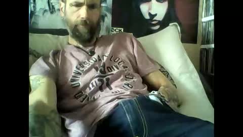 Snapshot of oedipe666 chatting on 04/17/26, 12:30 oedipe666cam online show from 04/17/26, 12:30