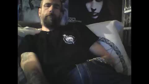 Snapshot of oedipe666 chatting on 04/20/26, 03:53 oedipe666cam online show from 04/20/26, 03:53