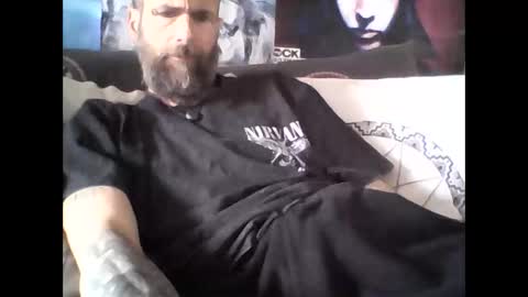 Snapshot of oedipe666 chatting on 05/06/26, 01:05 oedipe666cam online show from 05/06/26, 01:05