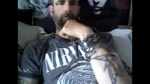Snapshot of oedipe666 chatting on 05/27/26, 12:35 oedipe666cam online show from 05/27/26, 12:35