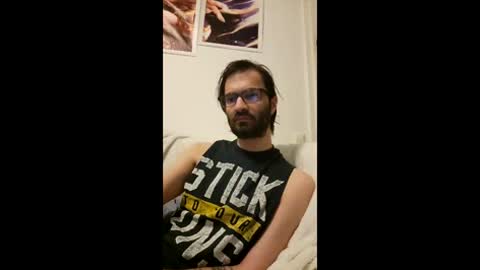 Snapshot of oeffel chatting on 02/10/26, 11:53 oeffel online show from 02/10/26, 11:53