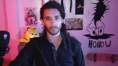 Snapshot of oezack__ chatting on 02/13/25, 10:12 Zack online show from 02/13/25, 10:12